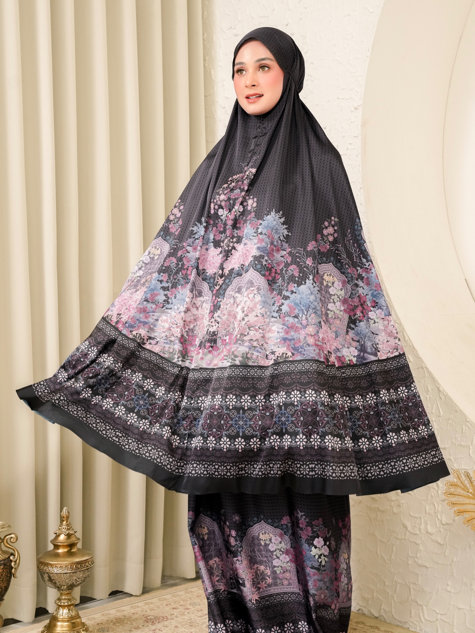 Medina Prayer Set Onyx
