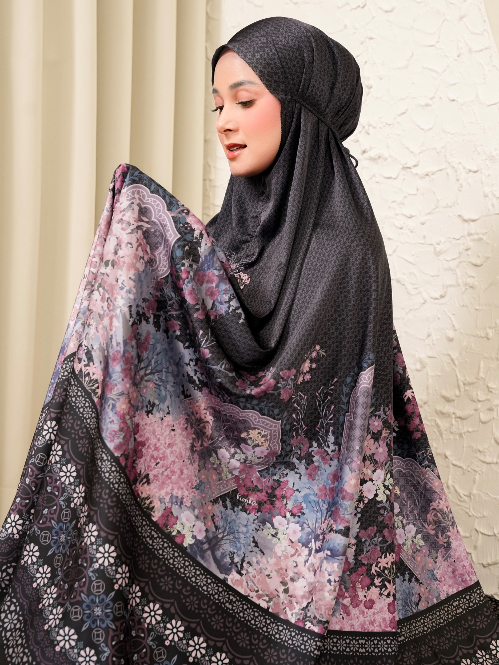 Medina Prayer Set Onyx