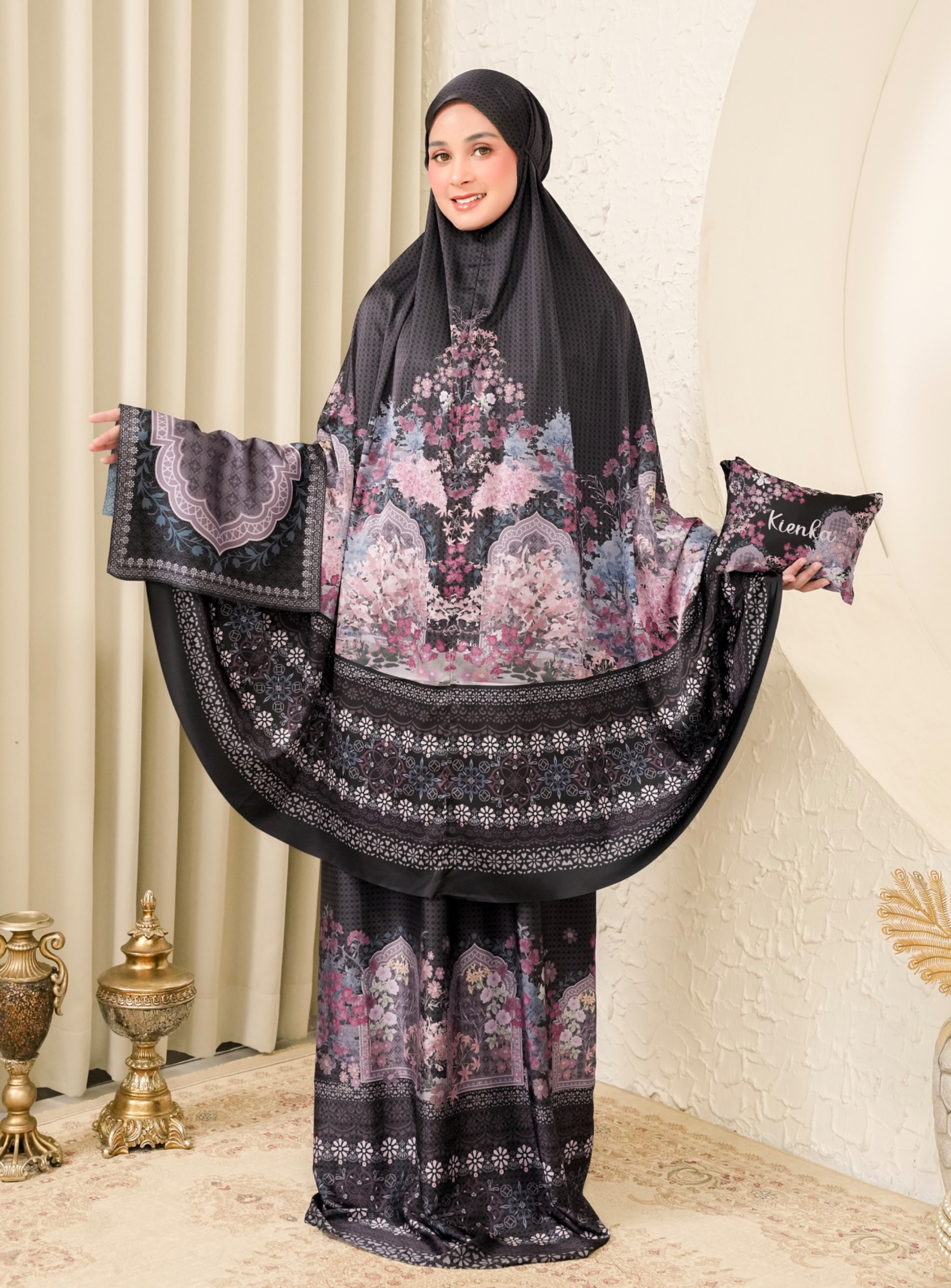 Medina Prayer Set Onyx