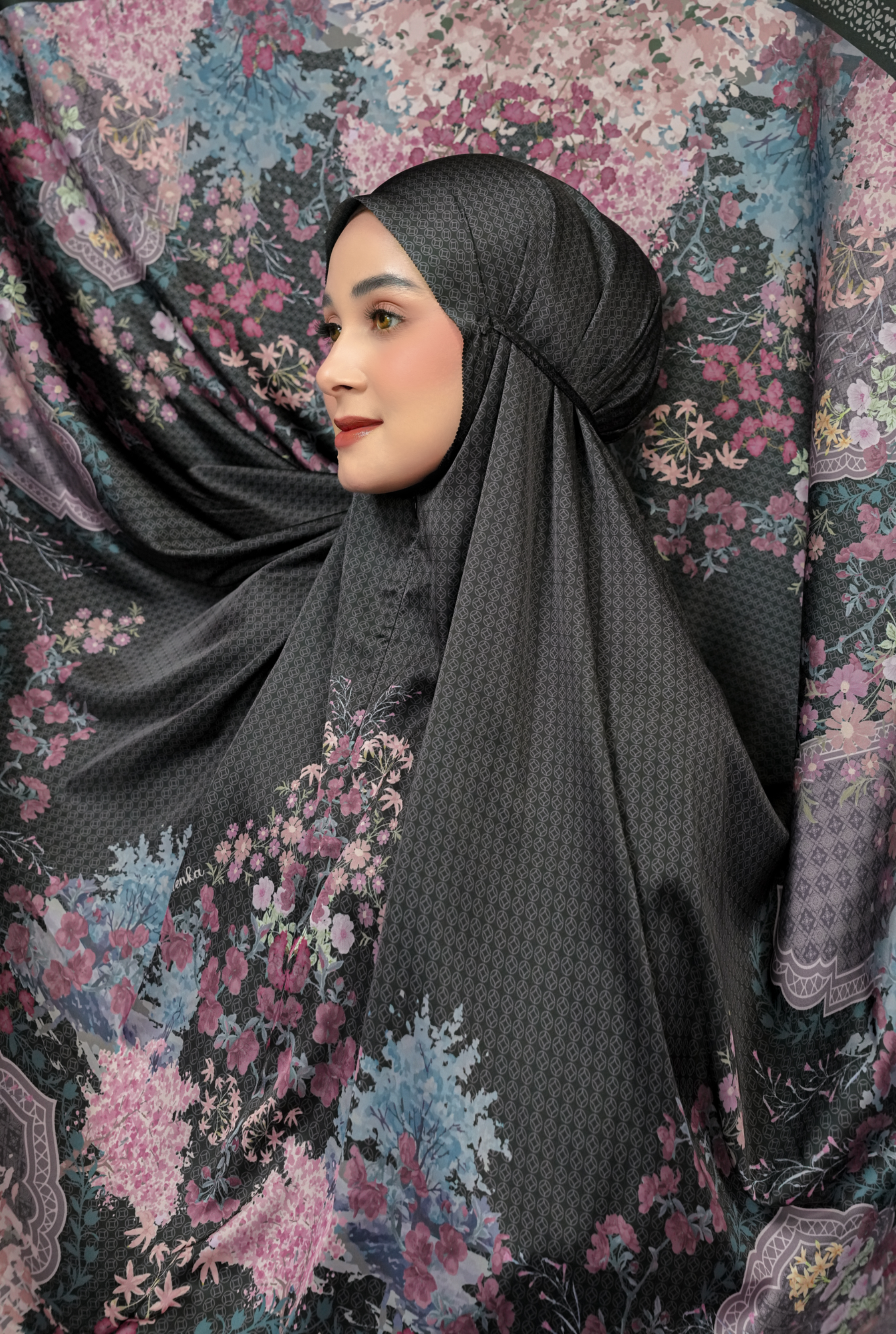 Medina Prayer Set Onyx