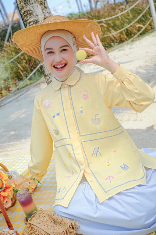 Image of Micca Embroidery Shirt Summer Lemonade
