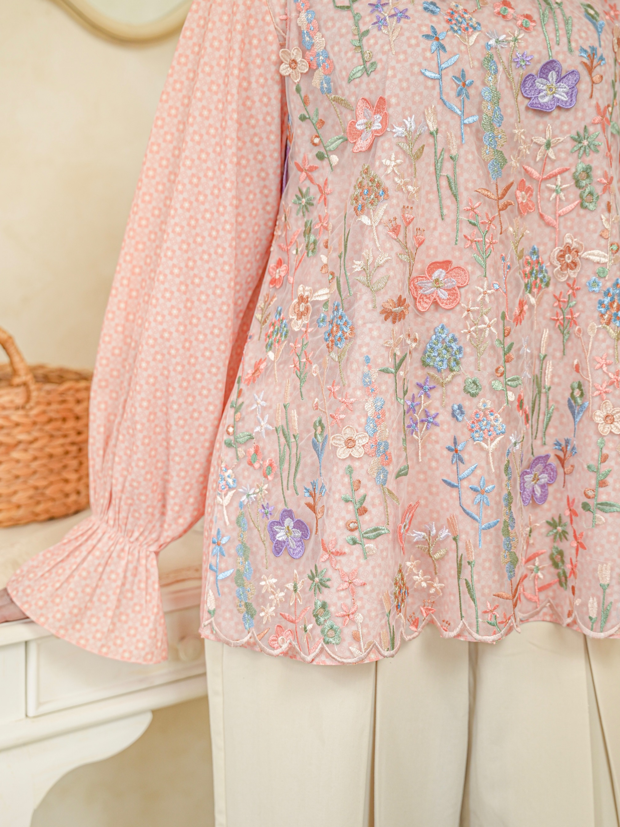 Elena Lace Blouse Fuzz