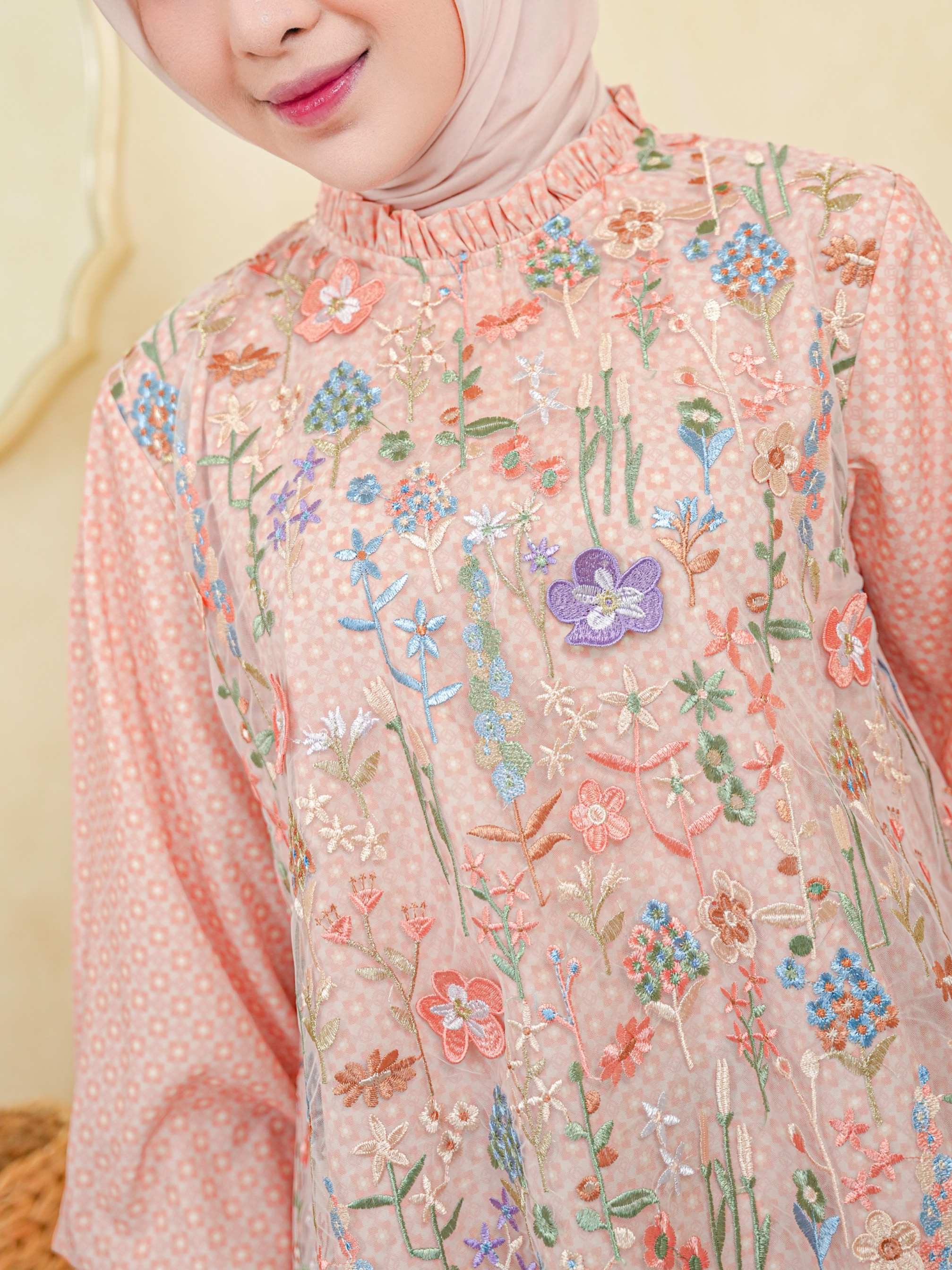 Elena Lace Blouse Fuzz