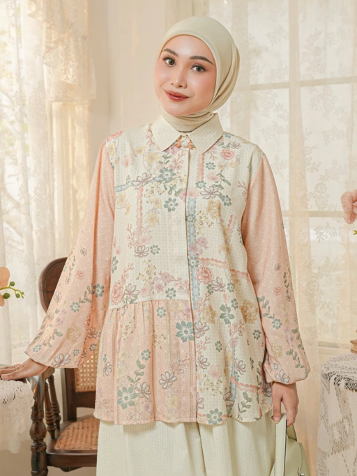 Image of Fiora Blouse Fuzz