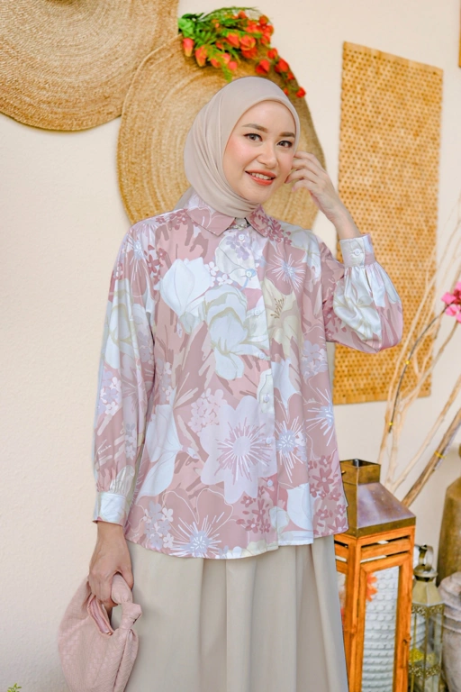 Image of Gardenia Floral Blouse Blossom