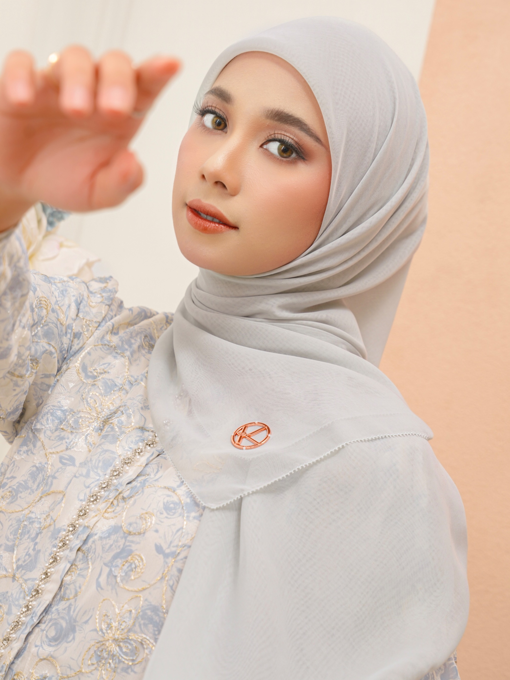Gea Plain Hijab Cloud