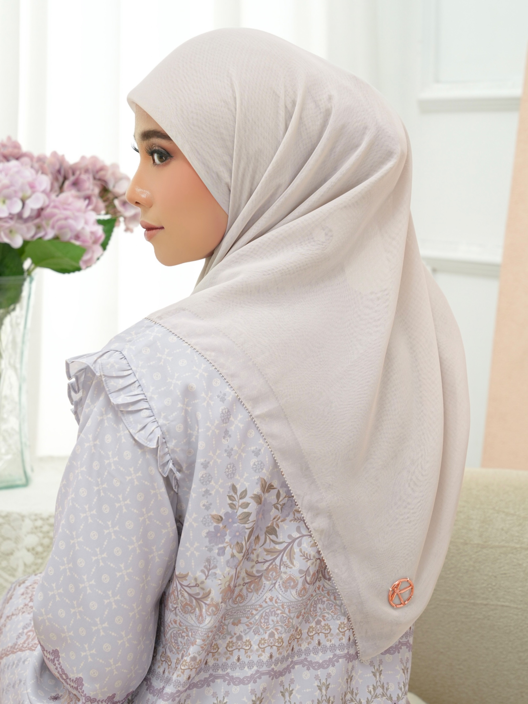 Gea Plain Hijab Ash