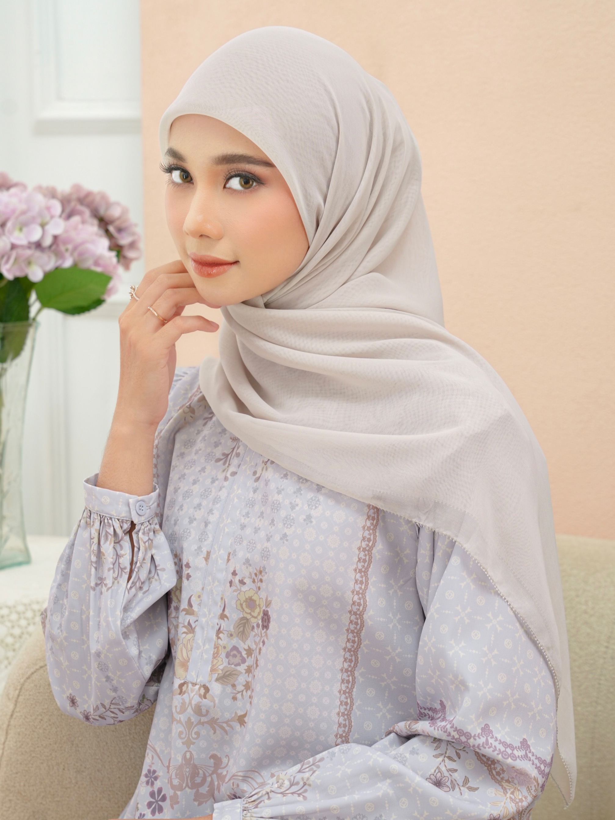 Gea Plain Hijab Ash