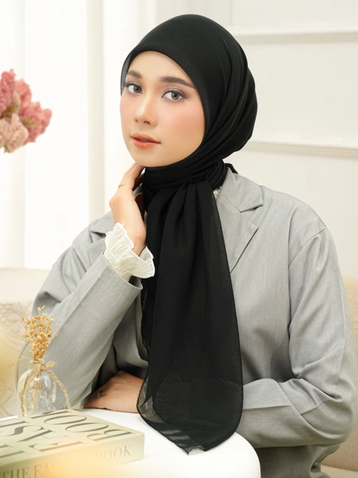 Image of Gea Plain Hijab Black