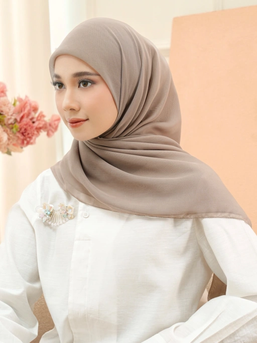 Image of Gea Plain Hijab Mocca