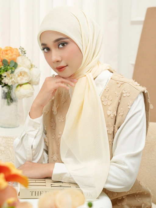 Image of Gea Plain Hijab Butter