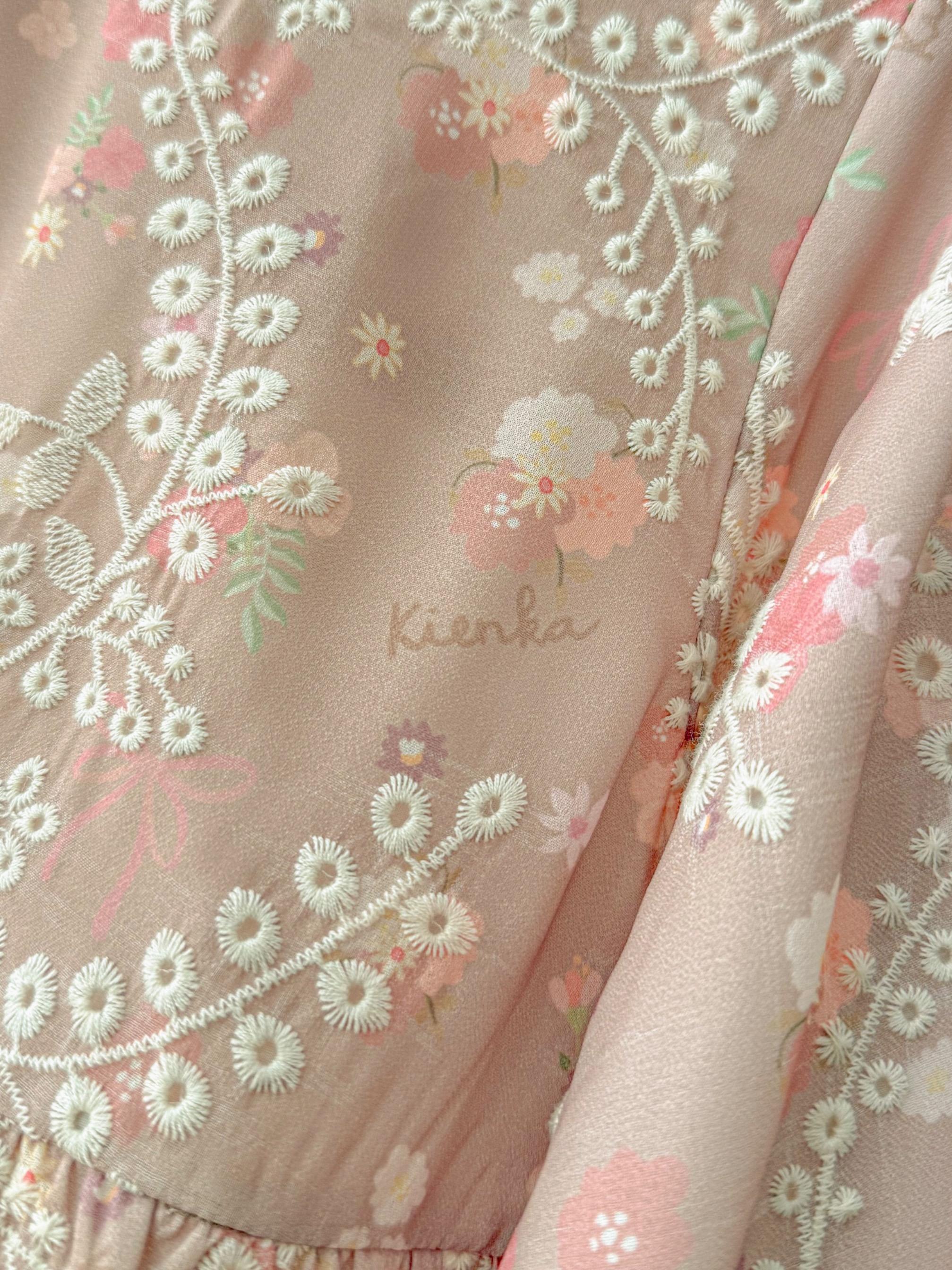 Yoona Embroidery Blouse Granola