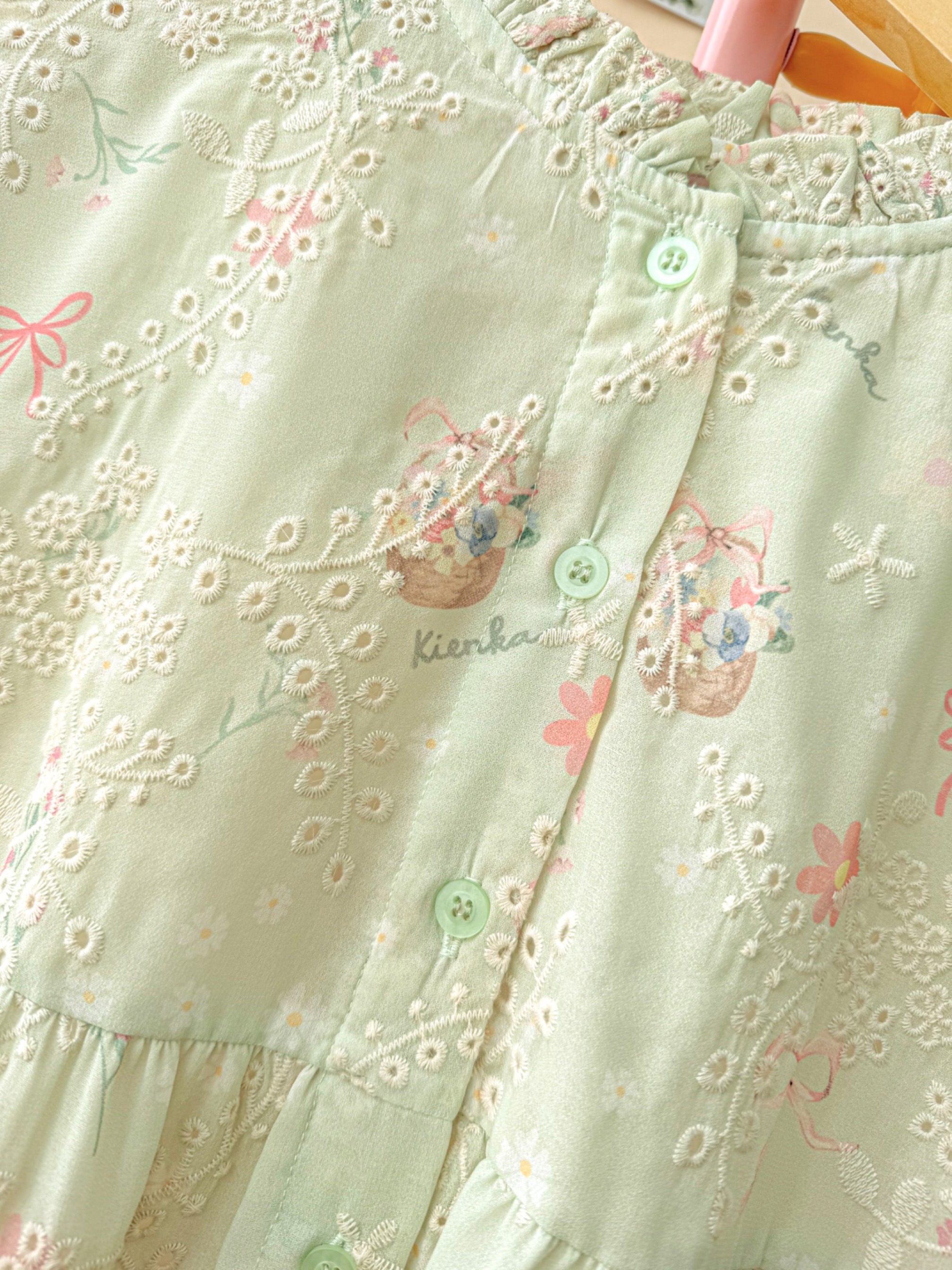 Yoona Embroidery Blouse Minty