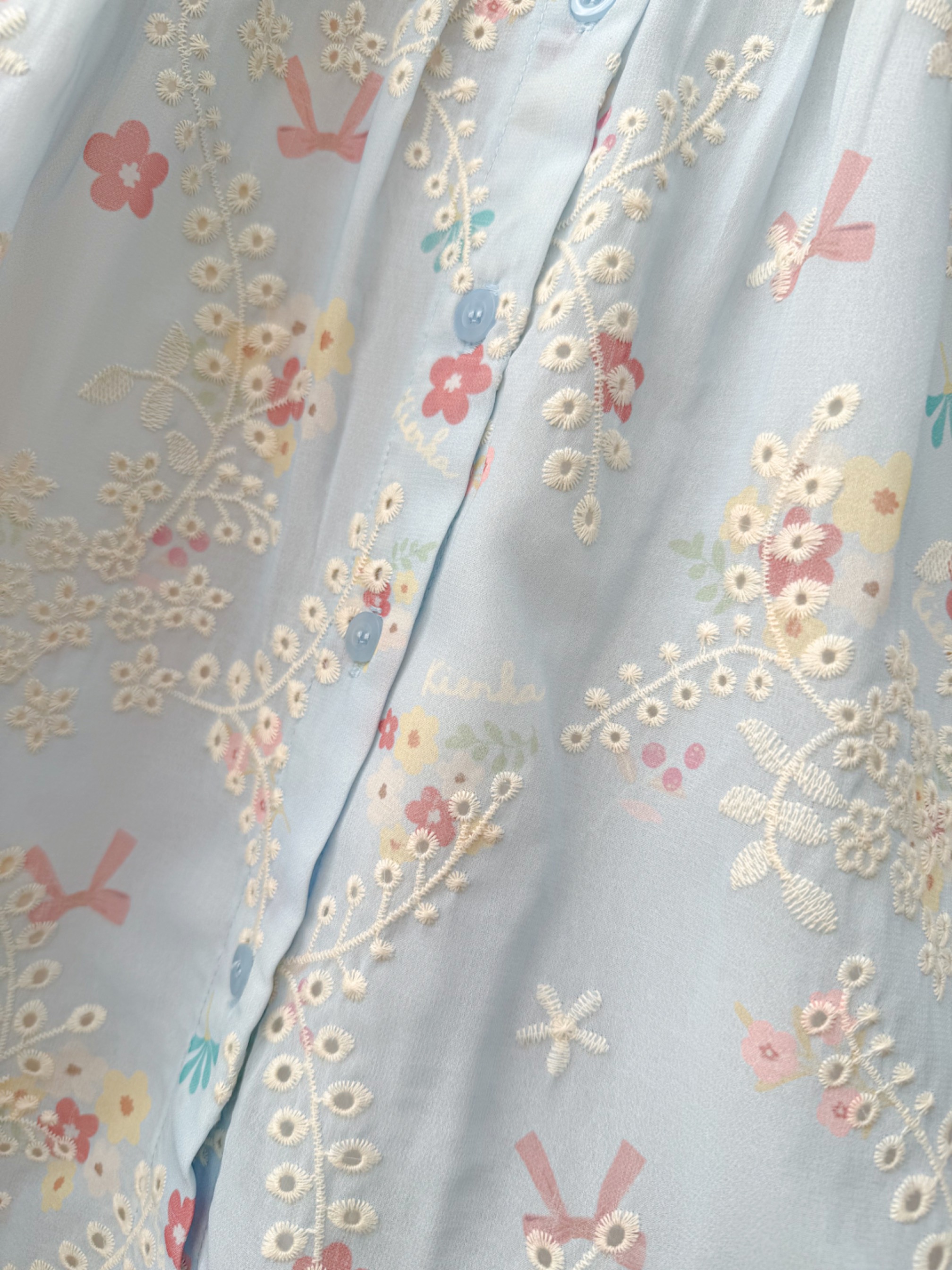 Yoona Embroidery Blouse Airy