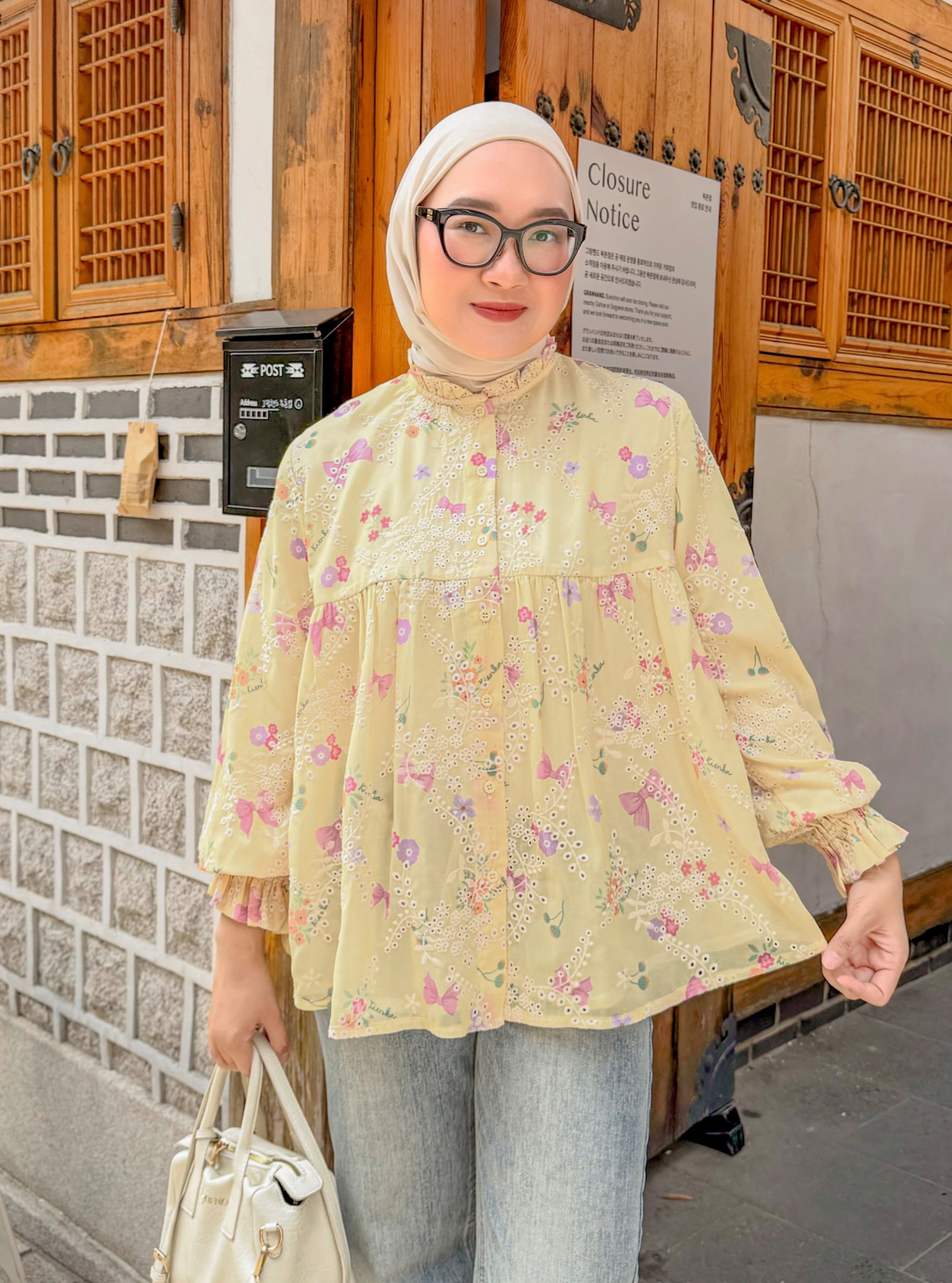 Yoona Embroidery Blouse Canary