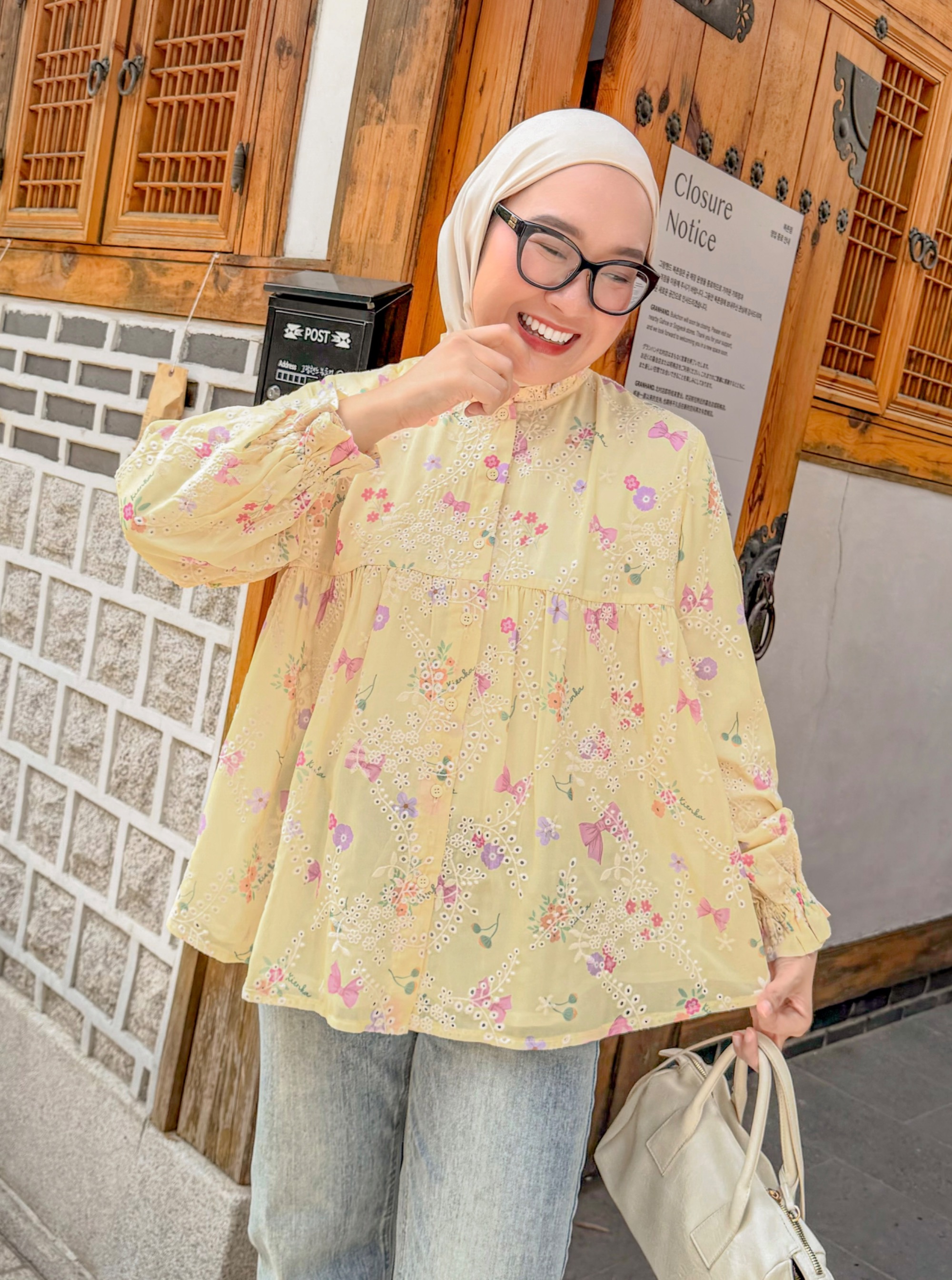 Yoona Embroidery Blouse Canary