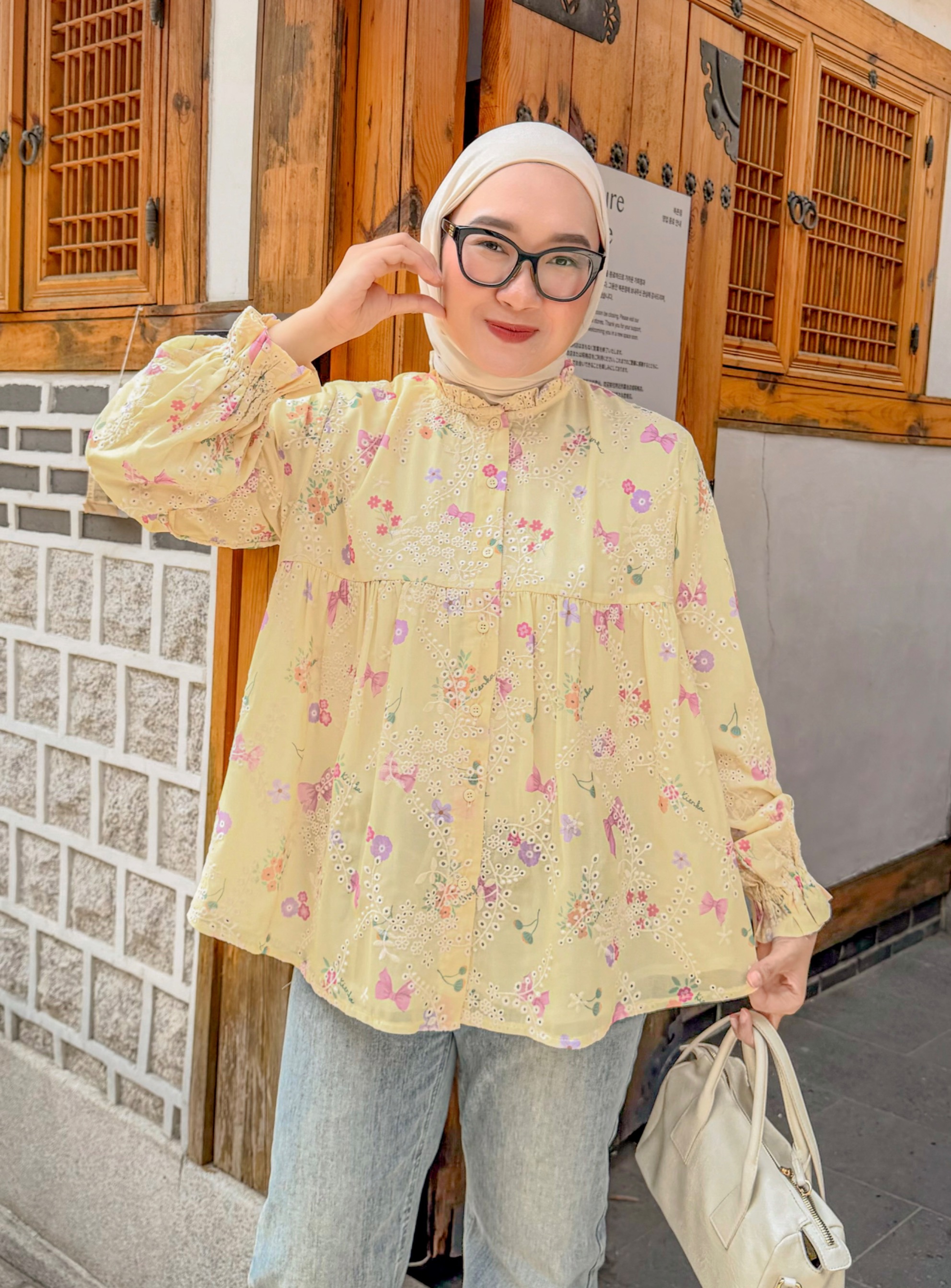 Yoona Embroidery Blouse Canary