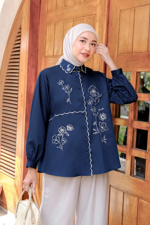 Image of Naira Embroidery Shirt Indigo