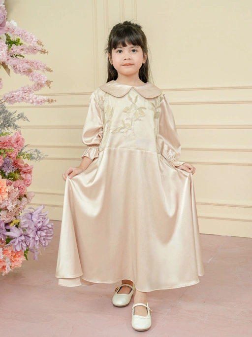 Image of Seradina Dress Anak Creamy 
