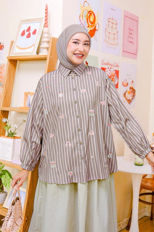 Image of Sasha Embroidery Shirt Granola
