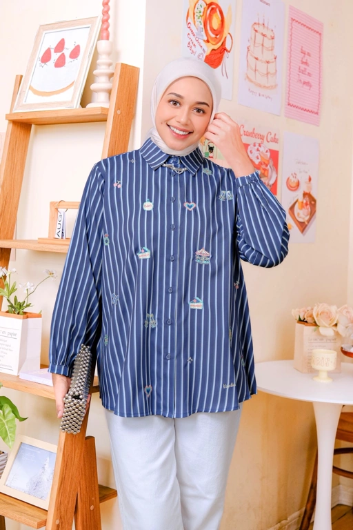 Image of Sasha Embroidery Shirt Indigo