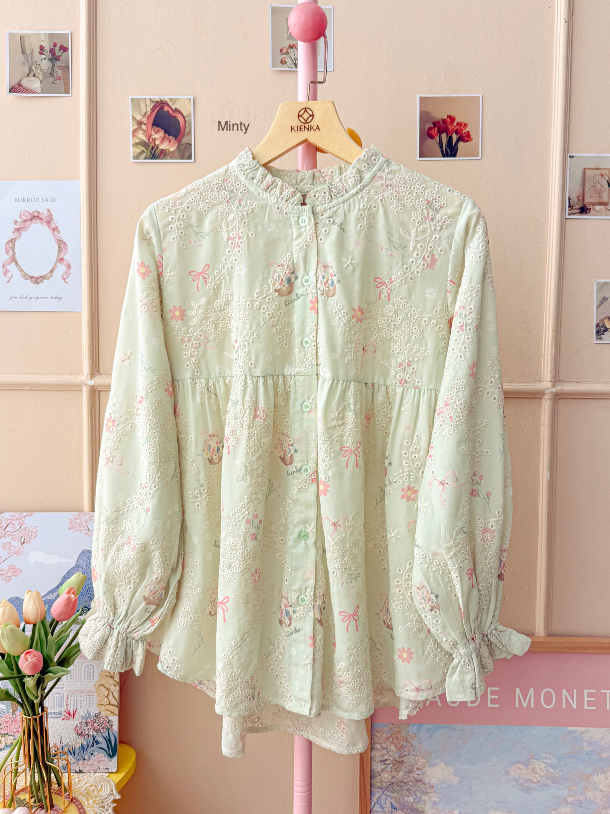 Yoona Embroidery Blouse Minty