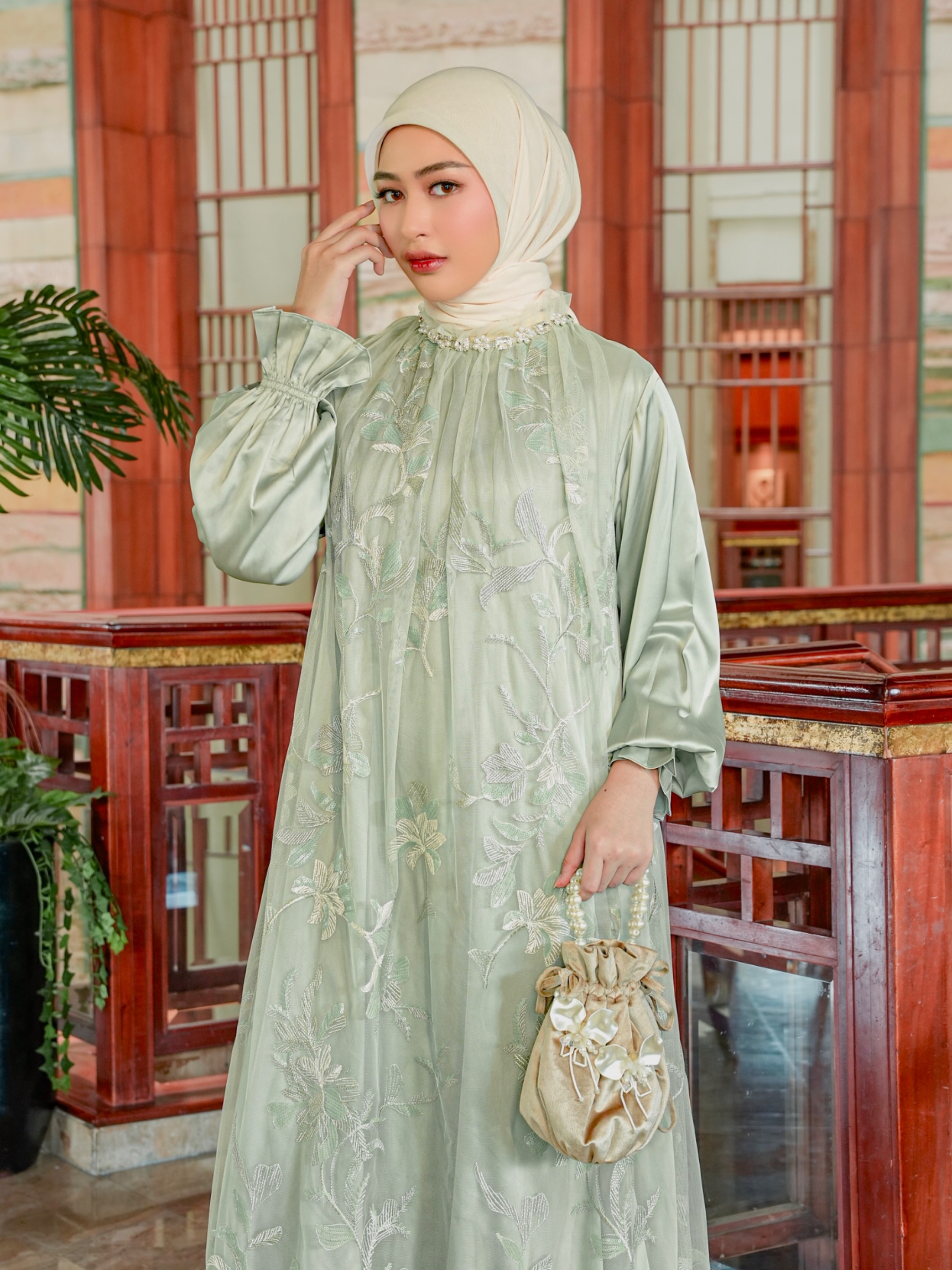 Seradina Dress Ibu Minty