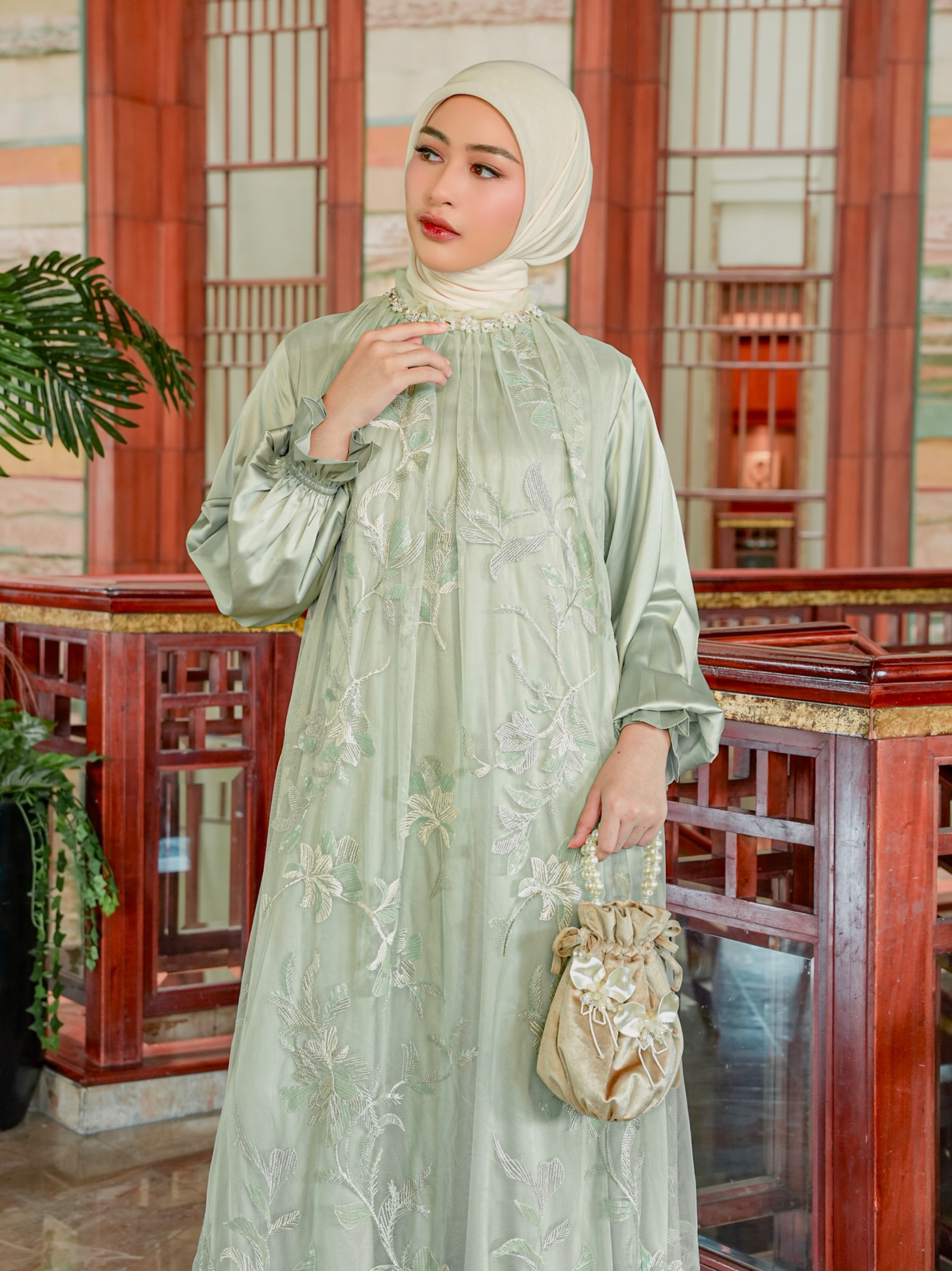 Seradina Dress Ibu Minty
