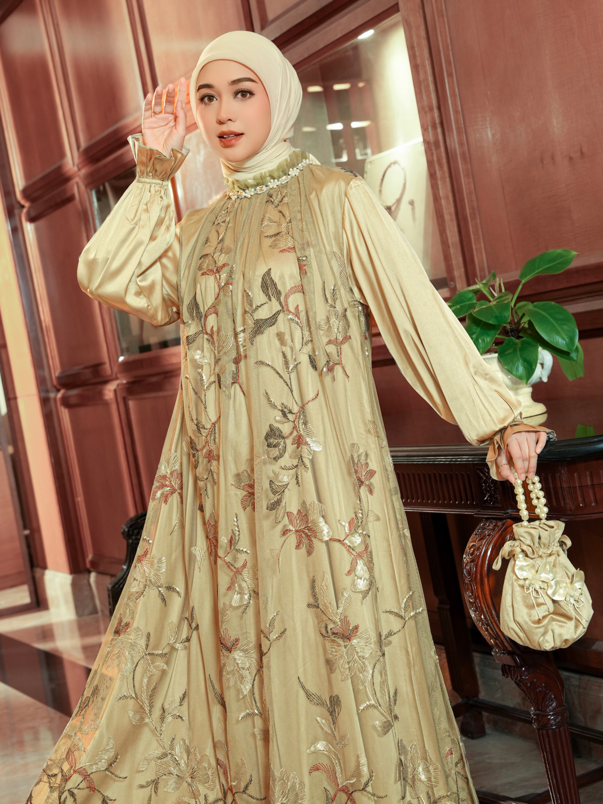 Seradina Dress Ibu Moss