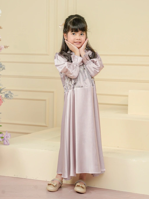 Image of Seradina Dress Anak Serenity 