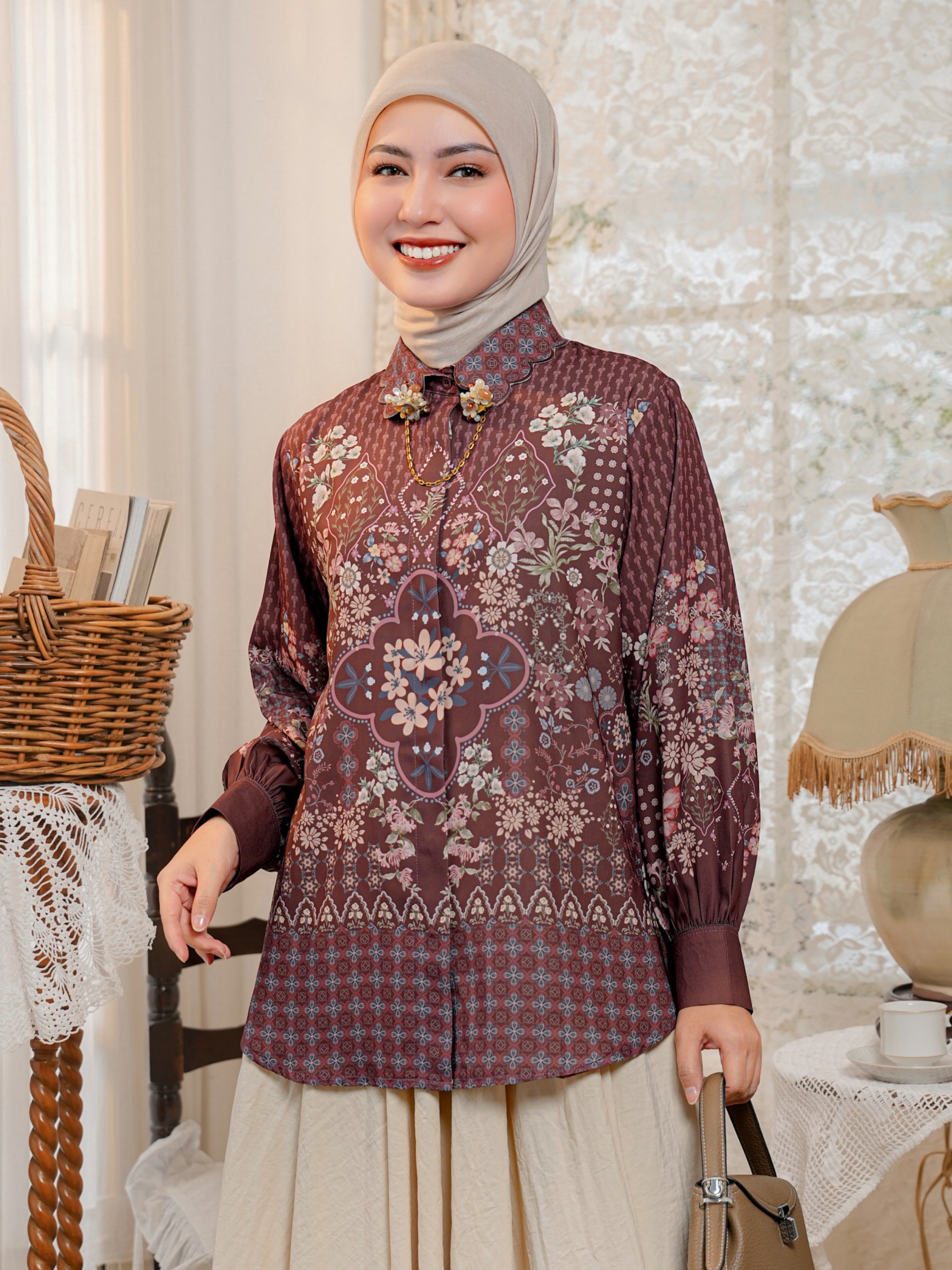 Aurelie Blouse Mahogany