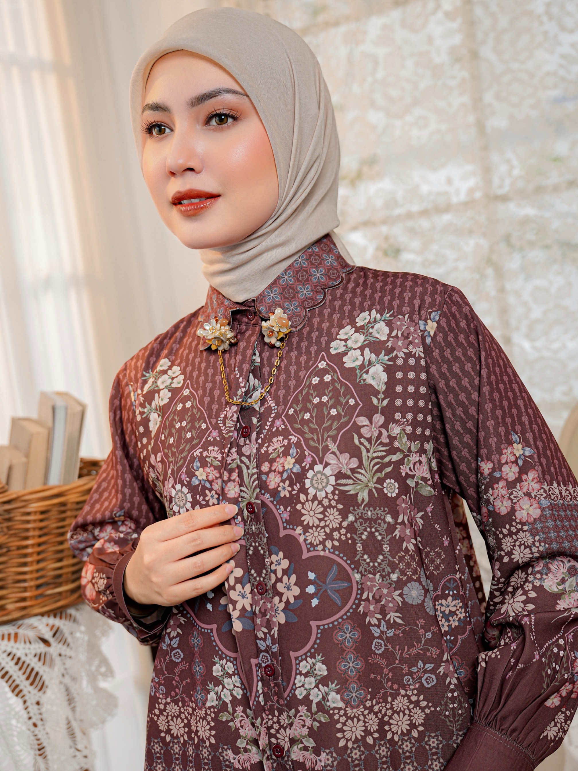 Aurelie Blouse Mahogany