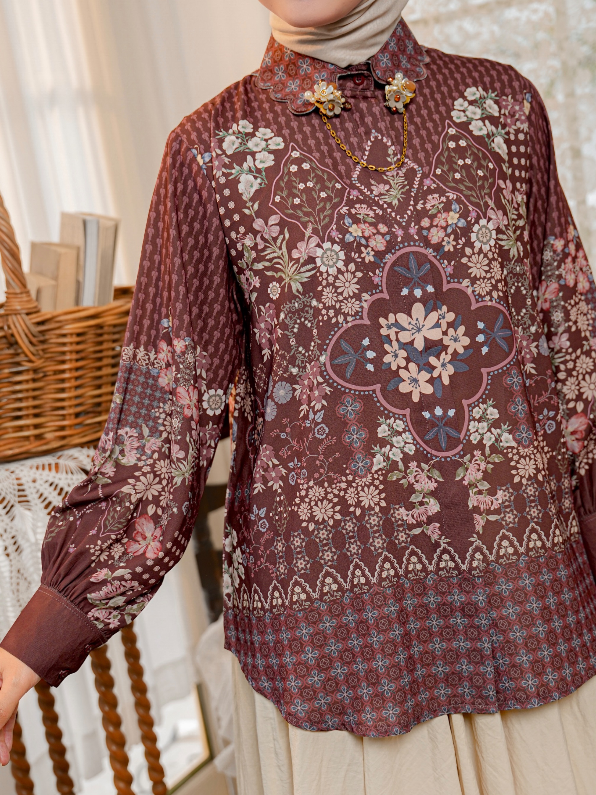 Aurelie Blouse Mahogany