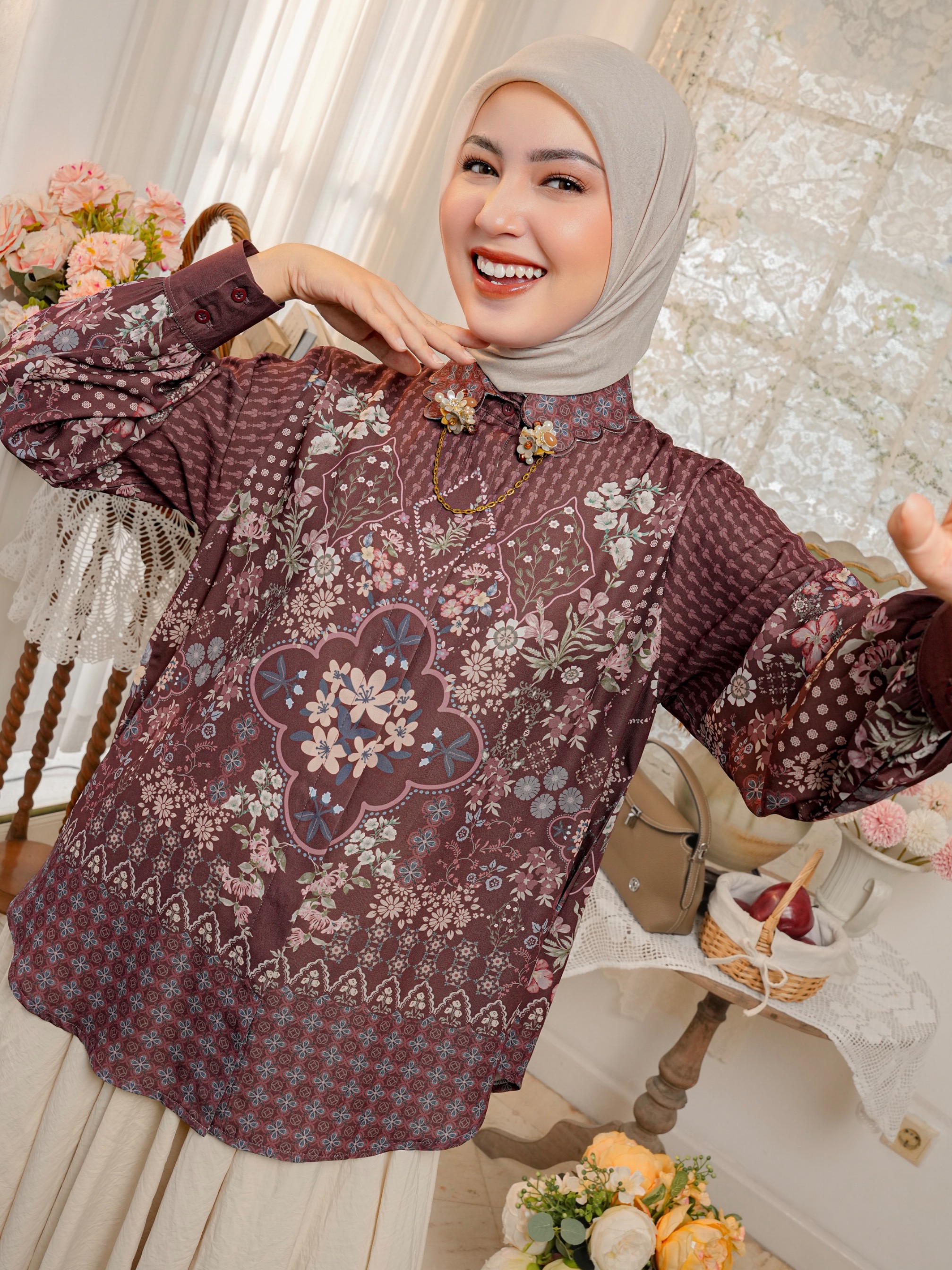 Aurelie Blouse Mahogany