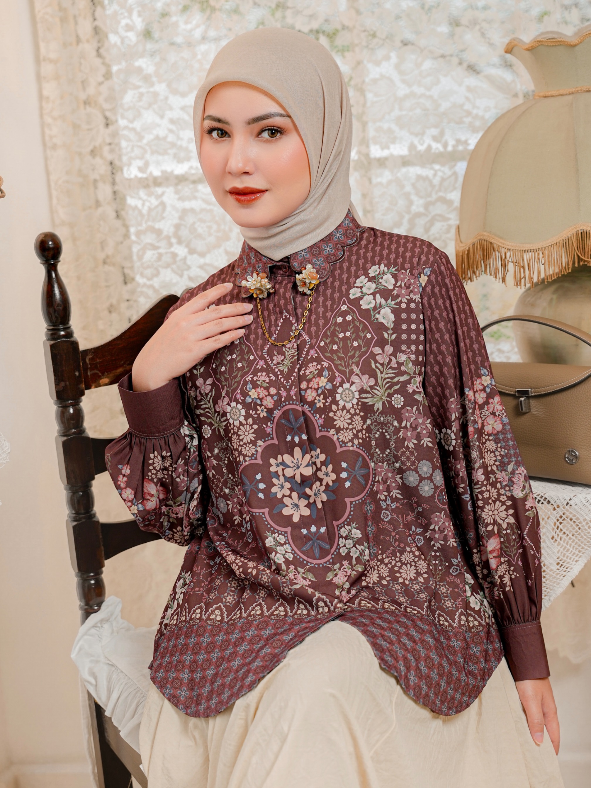 Aurelie Blouse Mahogany