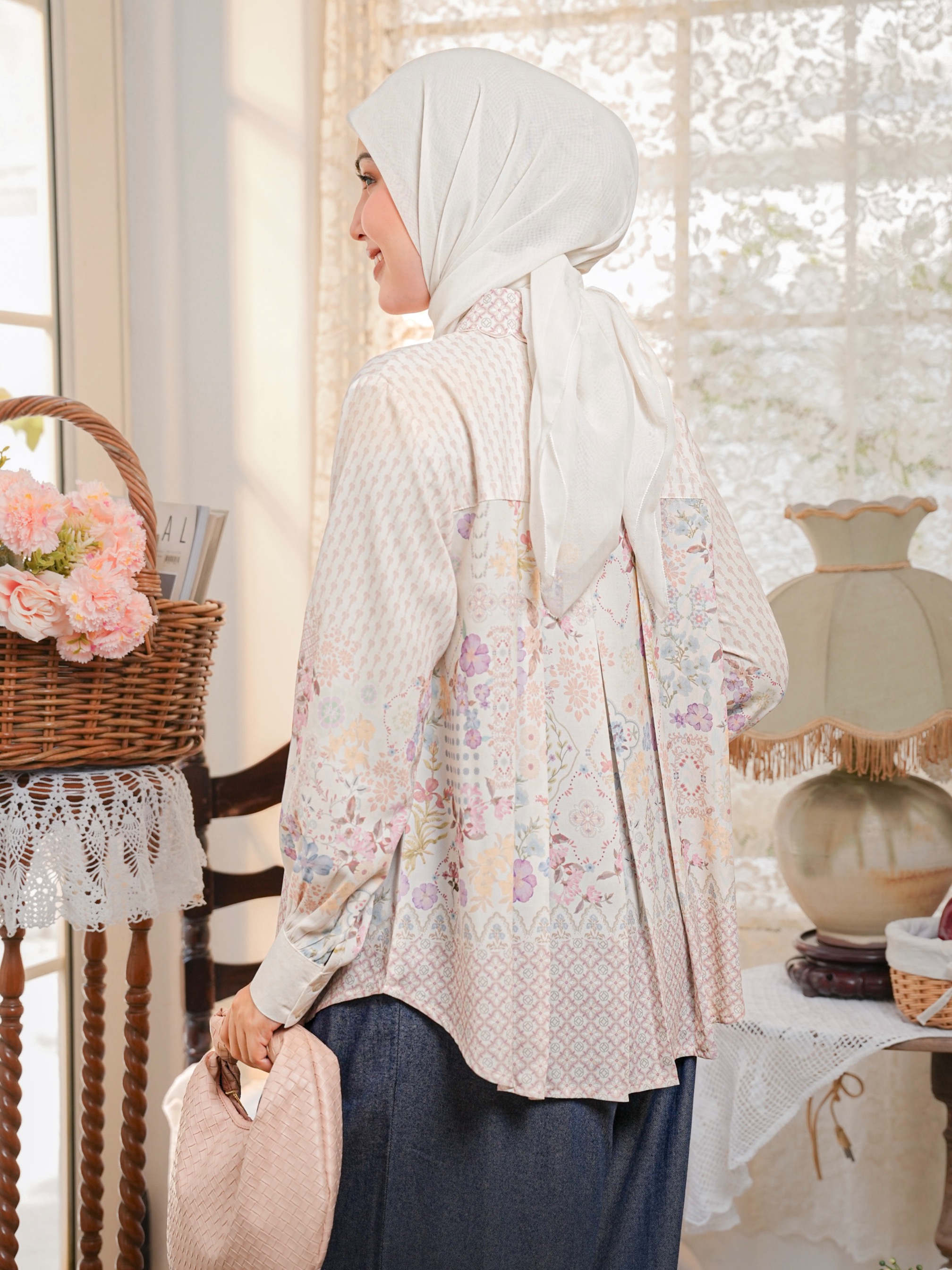 Aurelie Blouse Pristine