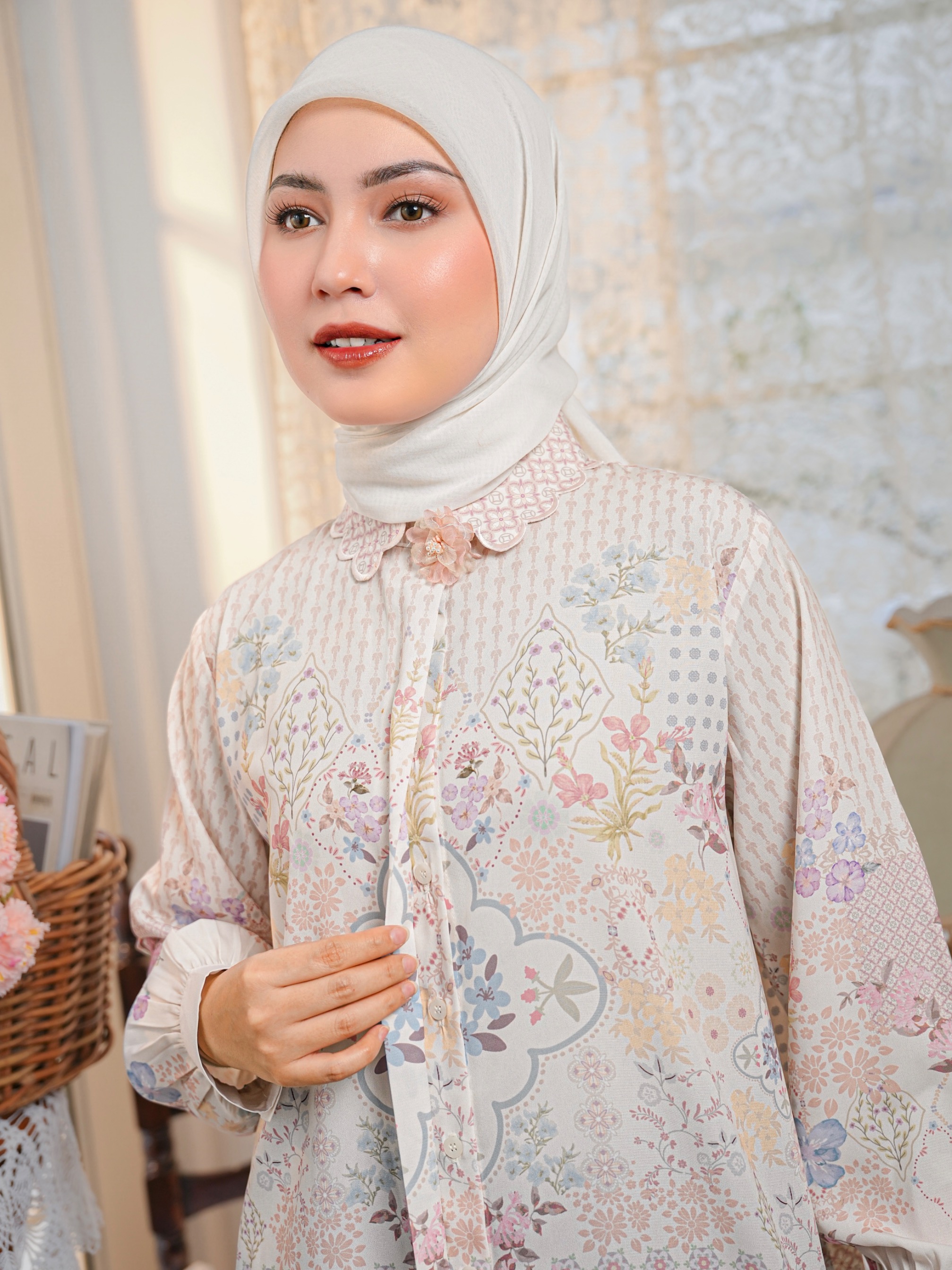 Aurelie Blouse Pristine