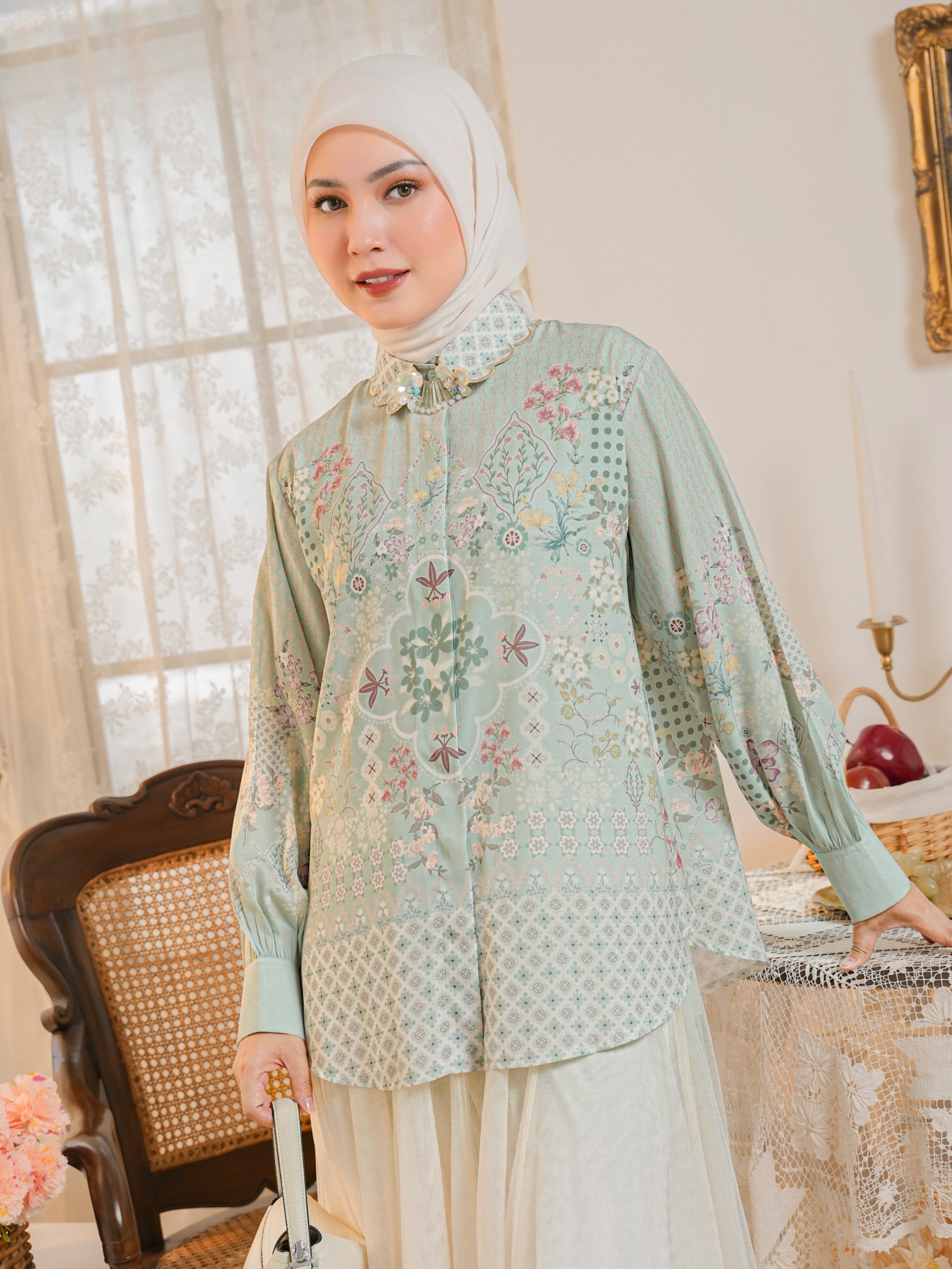 Aurelie Blouse Breeze