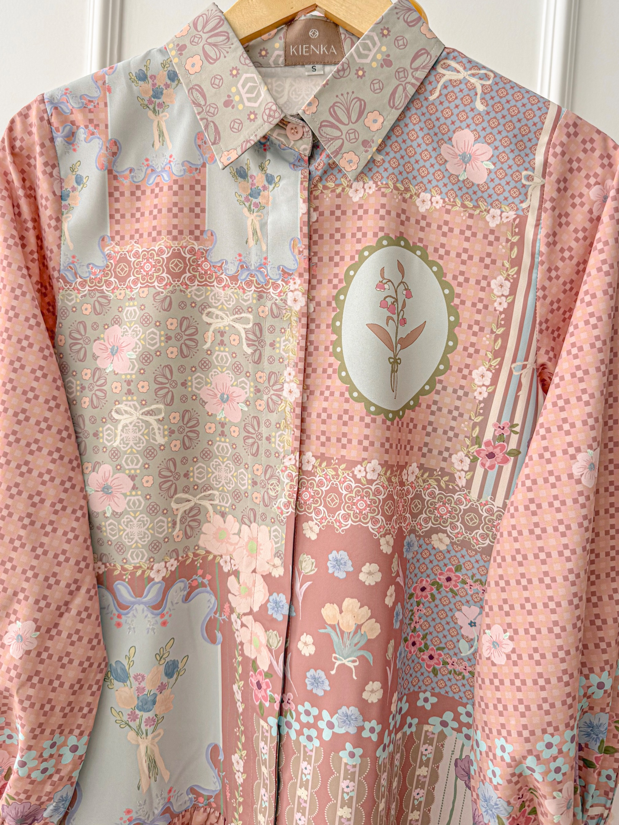 Azalea Blouse Rosette