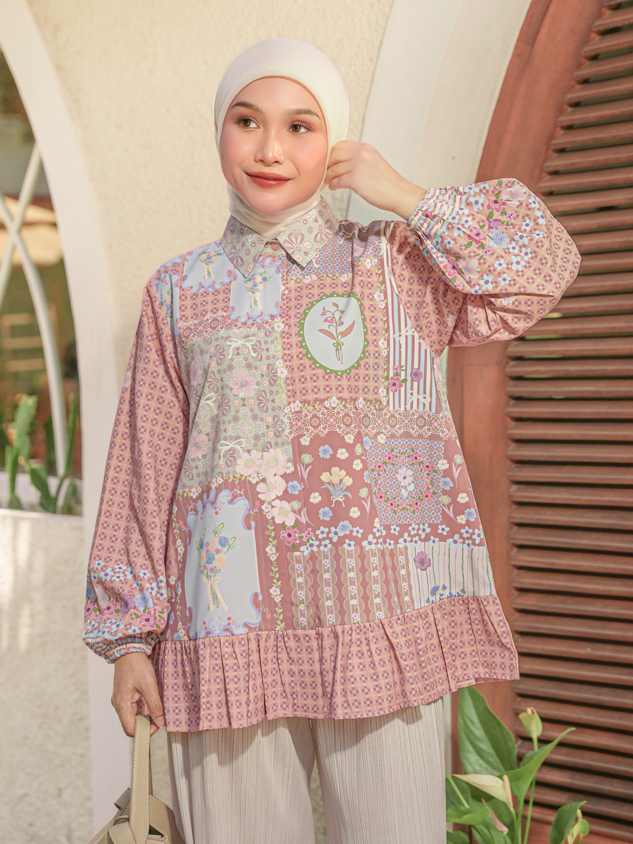 Azalea Blouse Rosette