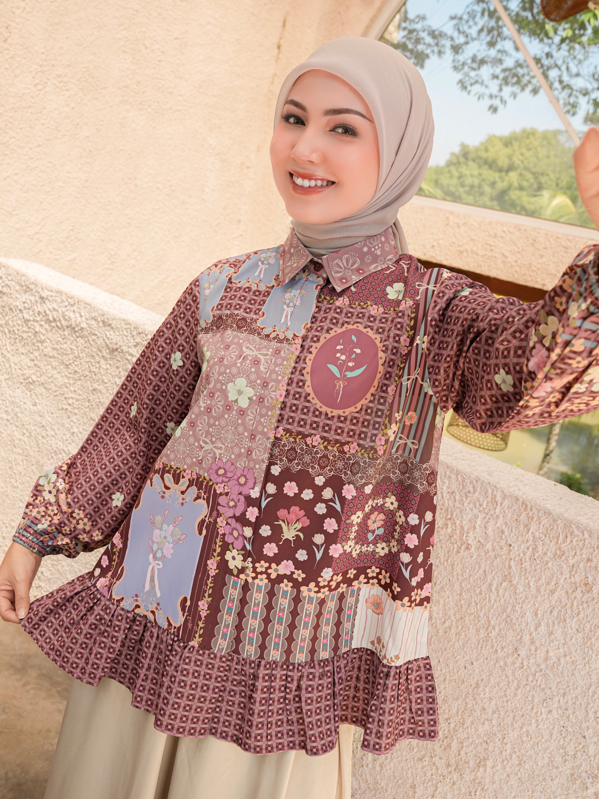 Azalea Blouse Burgundy