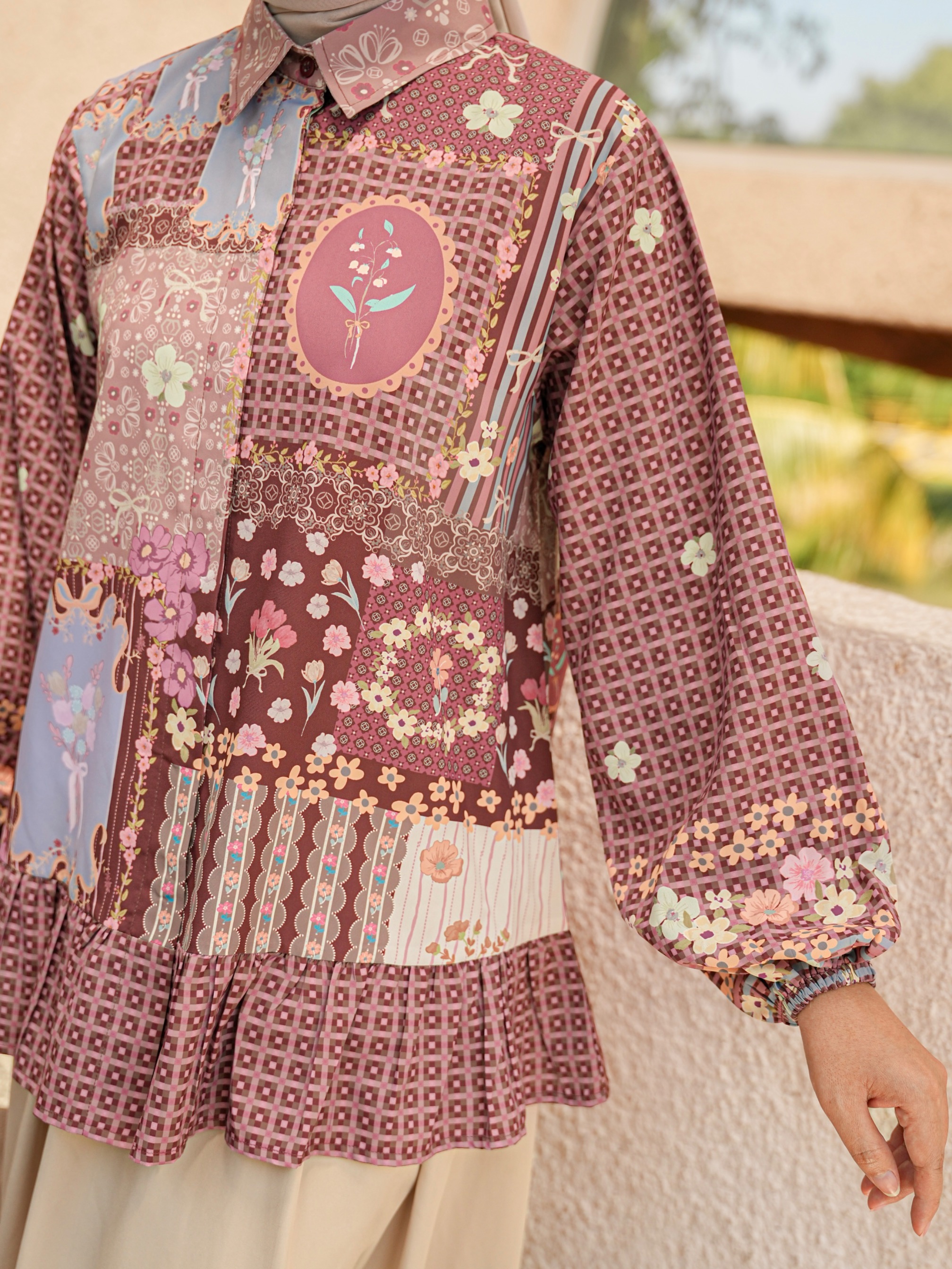 Azalea Blouse Burgundy