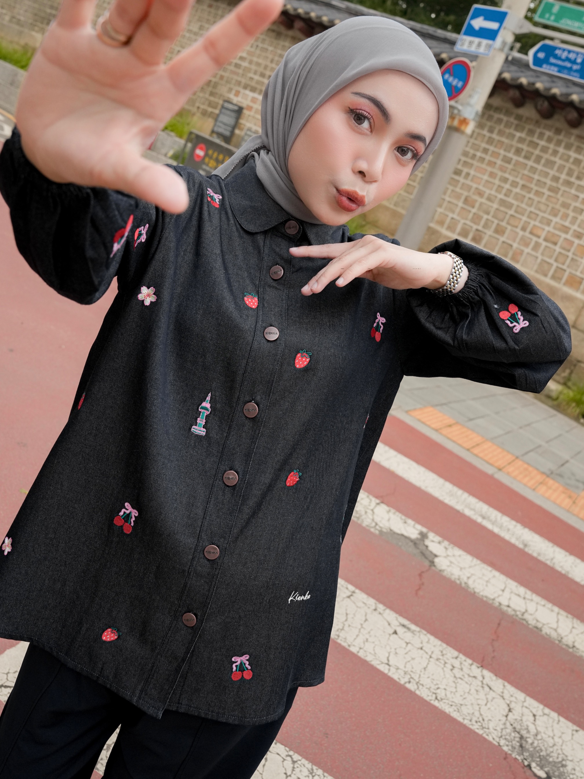 Sola Denim Shirt Onyx