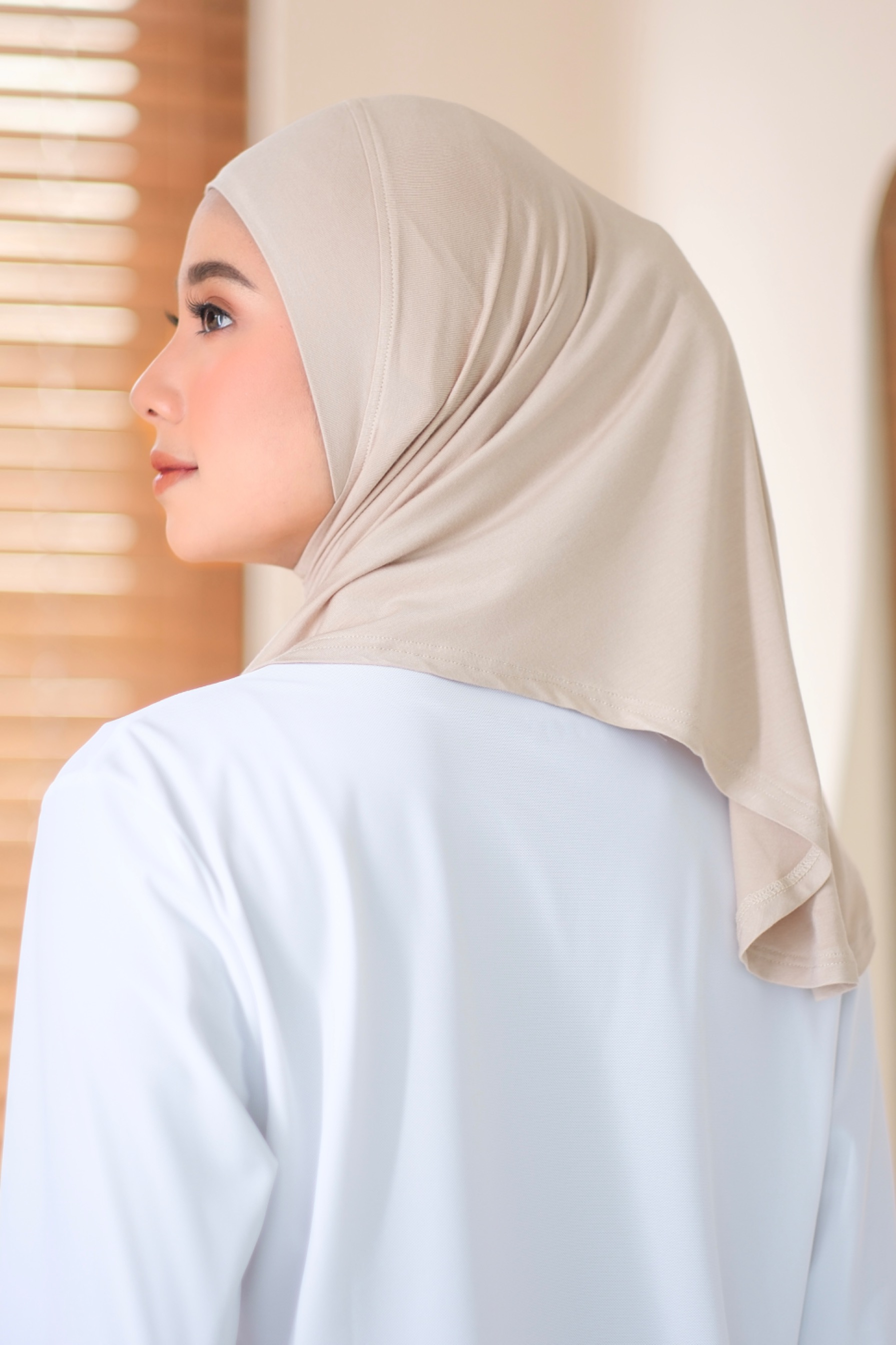 Nara Hijab Sport Beige