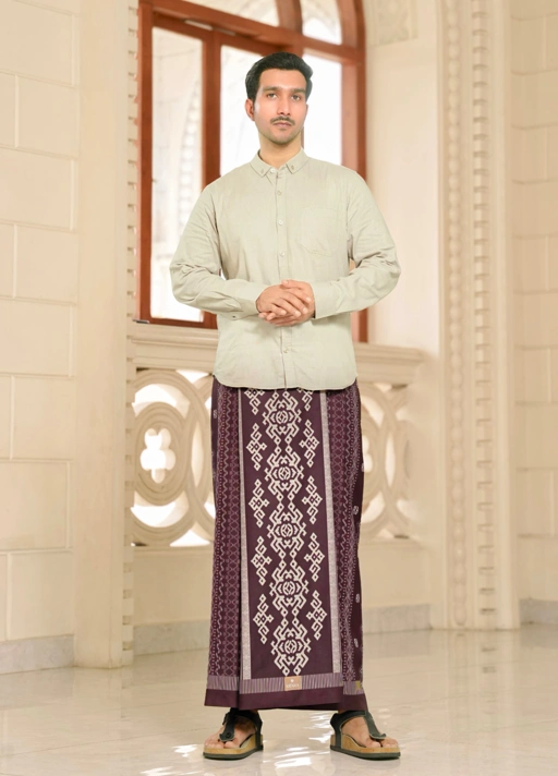 Image of Nawasena Sarung Mahogany