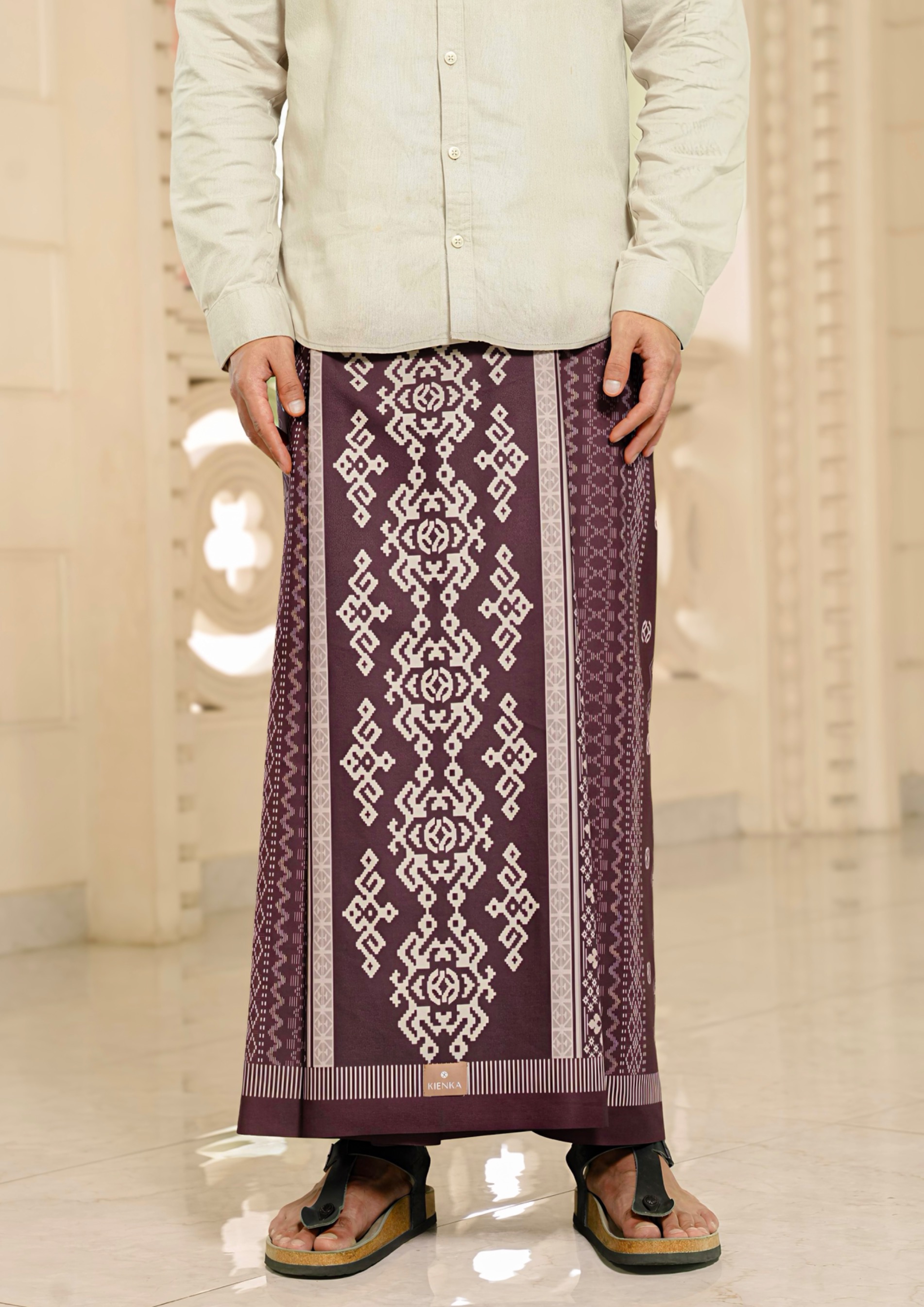 Nawasena Sarung Mahogany