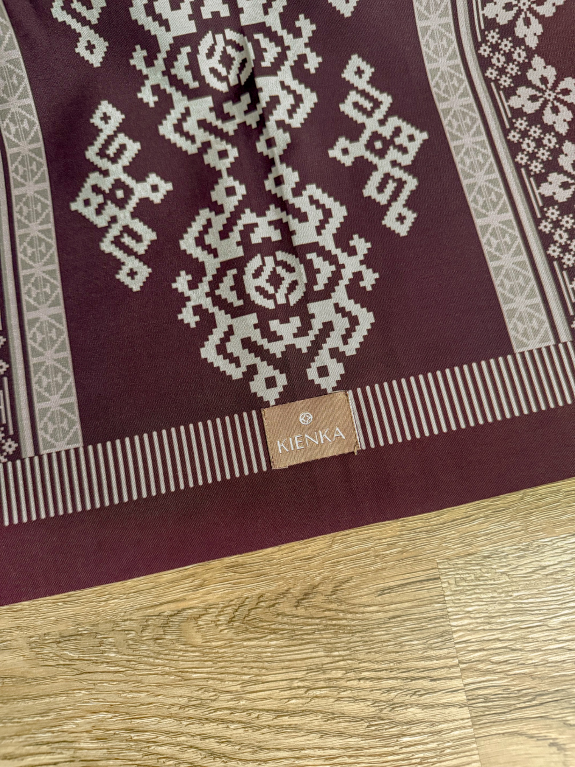 Nawasena Sarung Mahogany