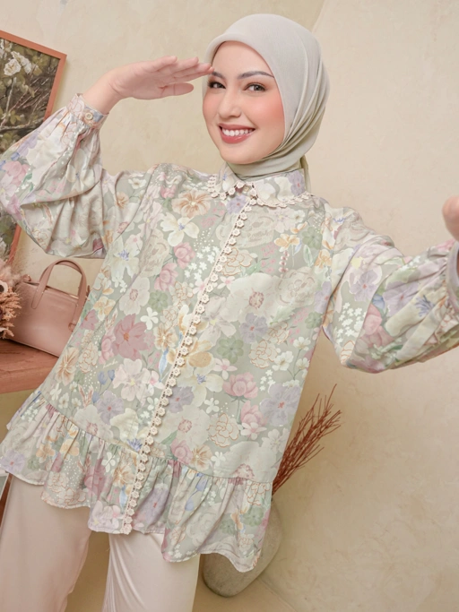 Image of Seliya Blouse Sage