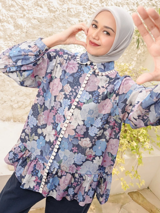 Image of Seliya Blouse Lagoon