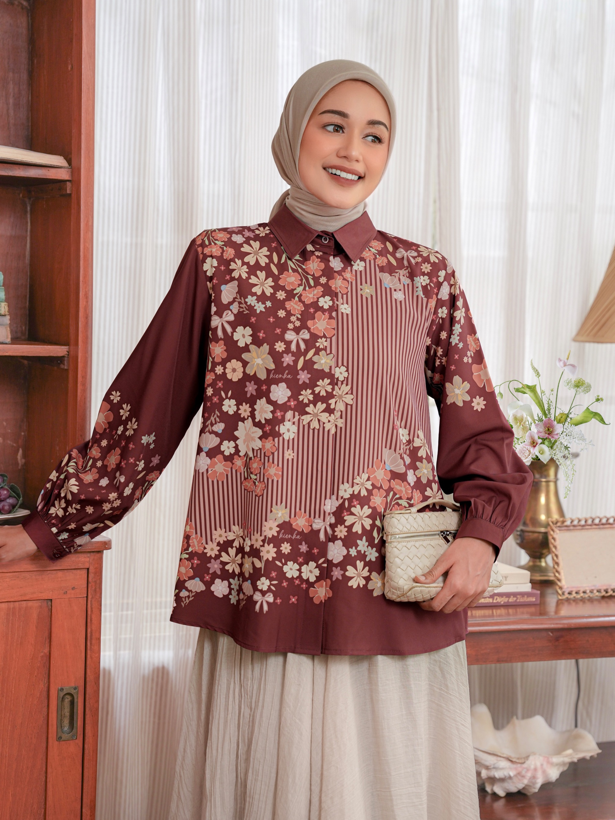 Arumi Blouse Mahogany